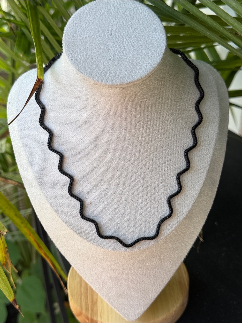 Black Wave Bead Necklace - Women Jewelry